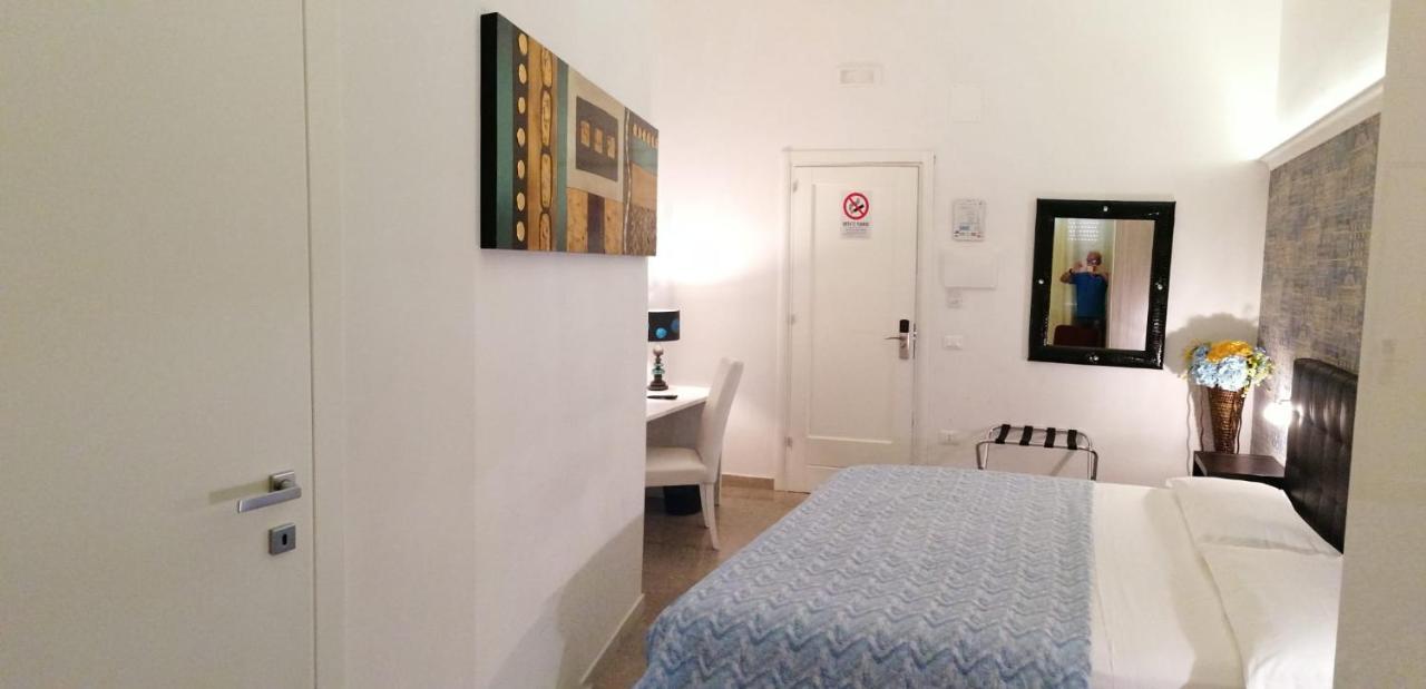 B&B Abatjour - Ambiente Sanificato - Test Antilegionella Assolto ฟอจเจีย ภายนอก รูปภาพ